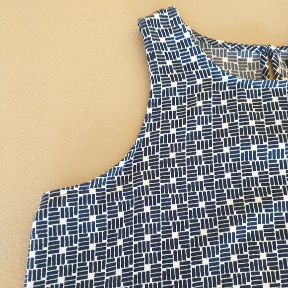 Gap sleeveless flowy patterned women's shirt size XS - Picture 4 of 8